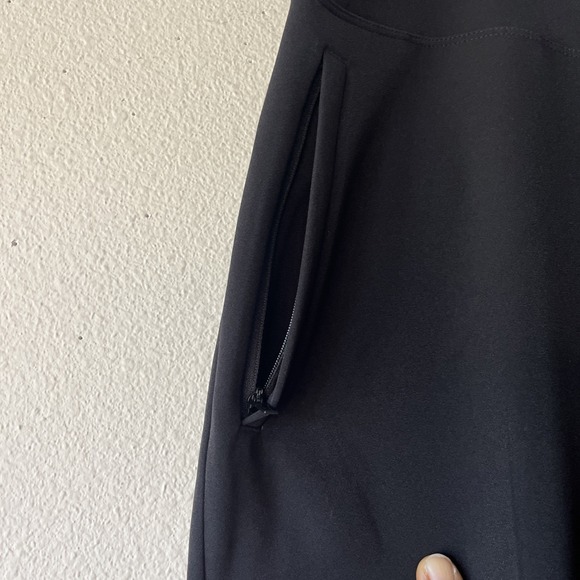 Athleta  Pantalon Endless Women's Athleisure Crop Pant Size 8 Black New Gym yoga - Picture 7 of 13